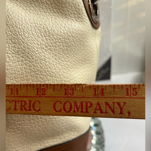 Coach Hadley Luxe Grain Pebbled Leather Ivory and Cognac   Tote bag - Picture 10 of 14